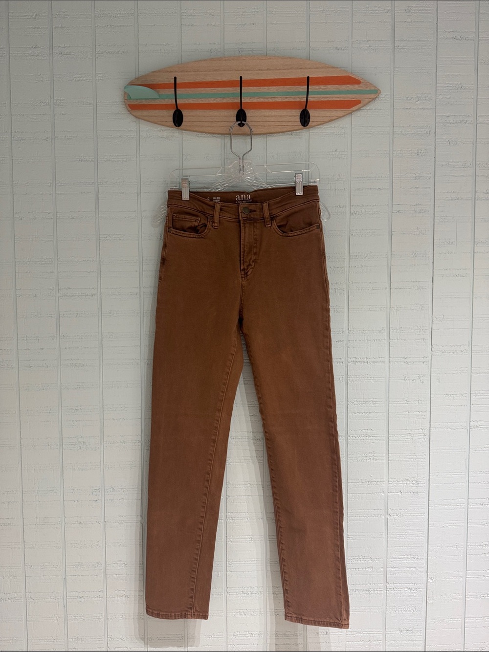a.n.a Women’s High Rise Straight Jeans in Brown